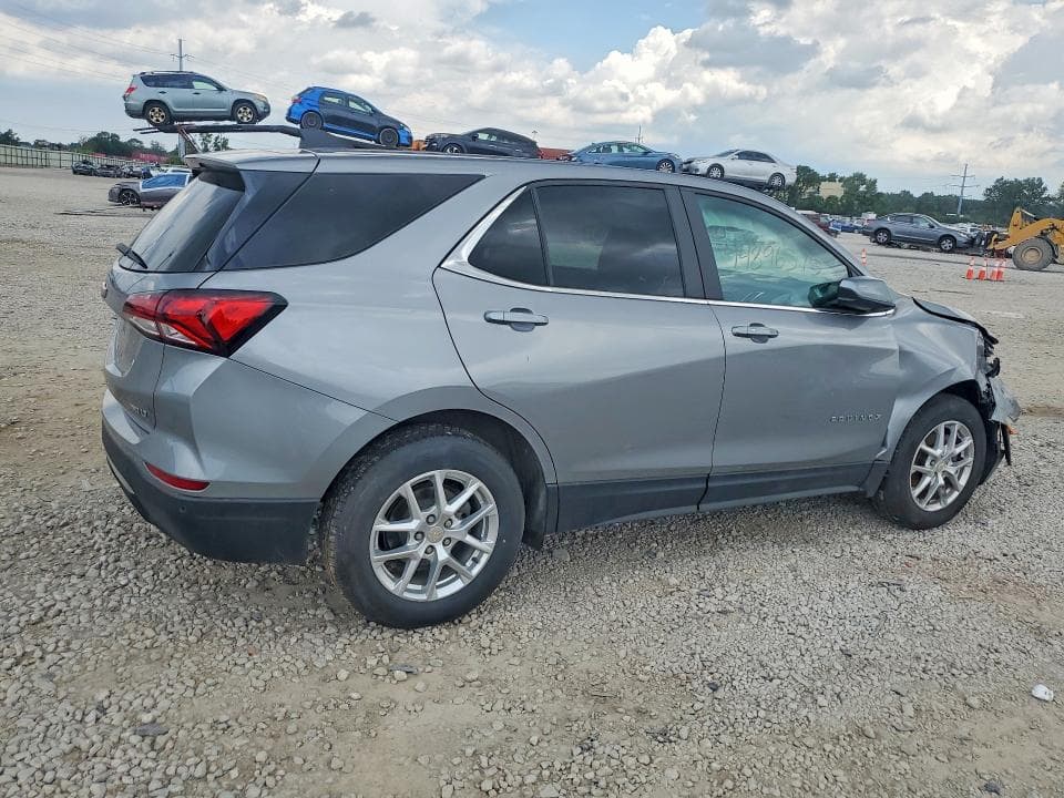 2023 CHEVROLET EQUINOX LT 3