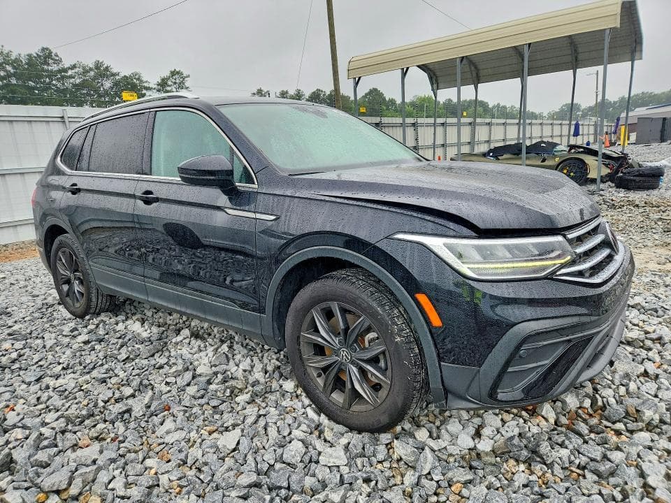 2022 VOLKSWAGEN TIGUAN SE 4