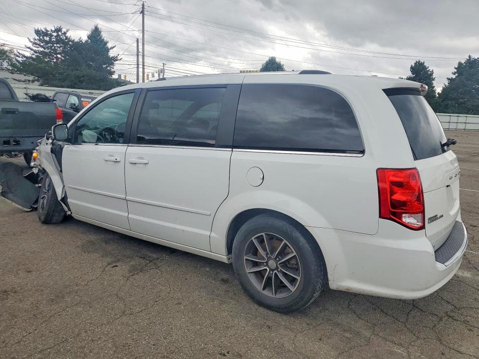 2017 DODGE GRAND CARAVAN SXT 2