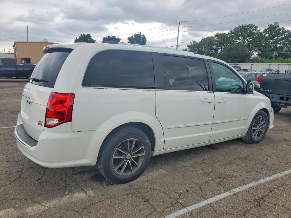 2017 DODGE GRAND CARAVAN SXT 3