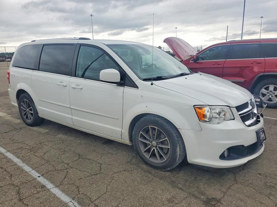 2017 DODGE GRAND CARAVAN SXT 4