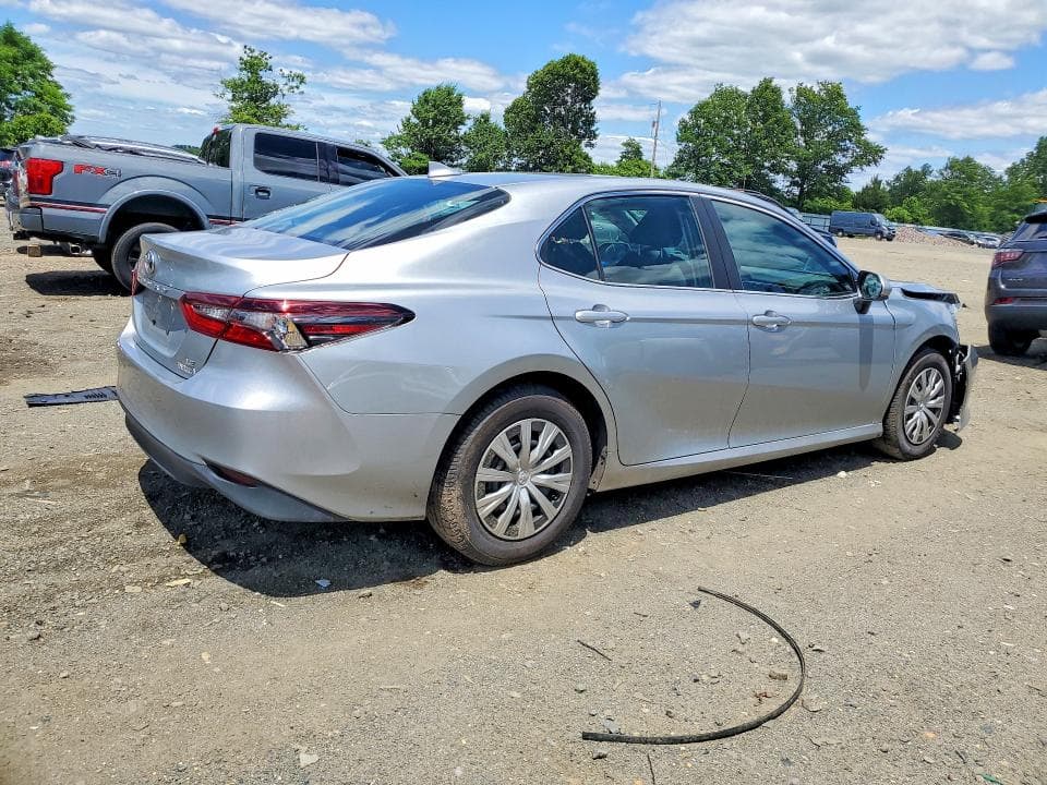 2023 TOYOTA CAMRY LE 3