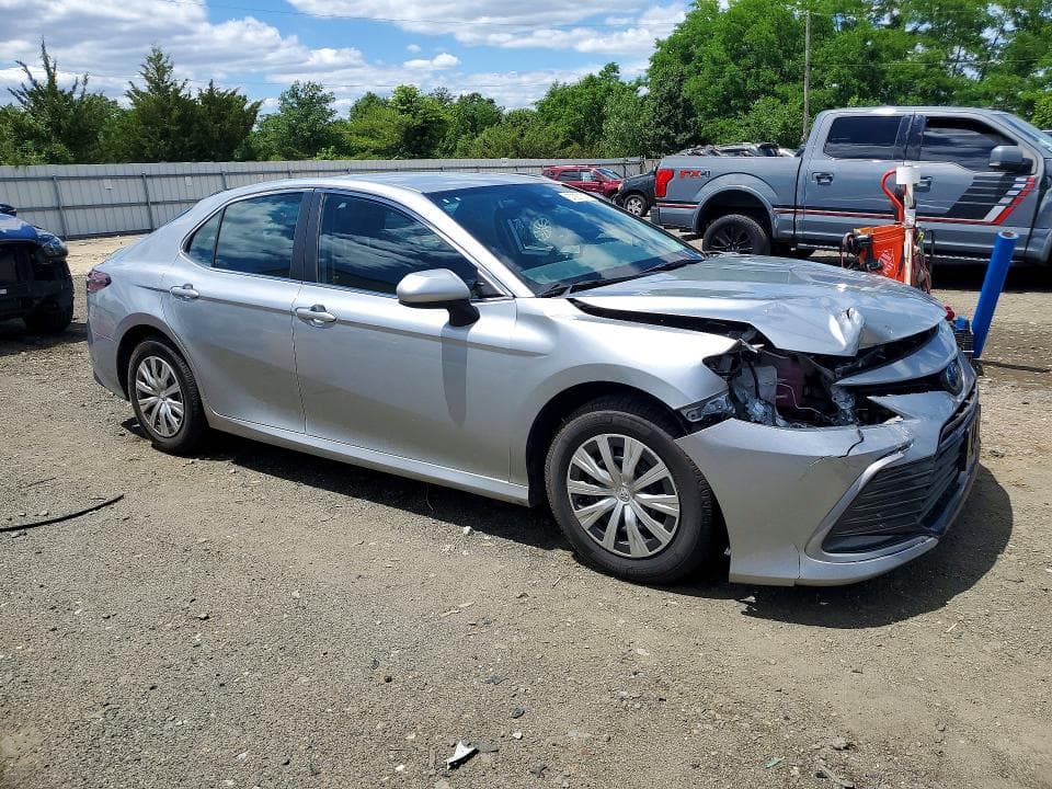 2023 TOYOTA CAMRY LE 4