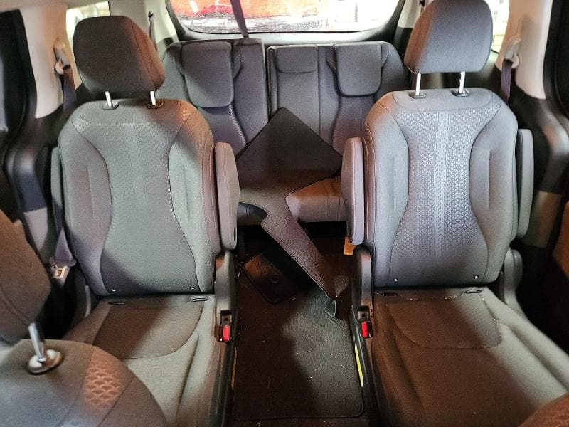 2026 KIA CARNIVAL LX LX 10