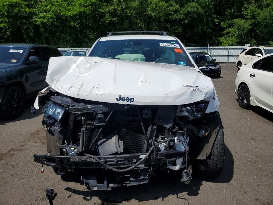 2018 JEEP GRAND CHEROKEE LAREDO 5
