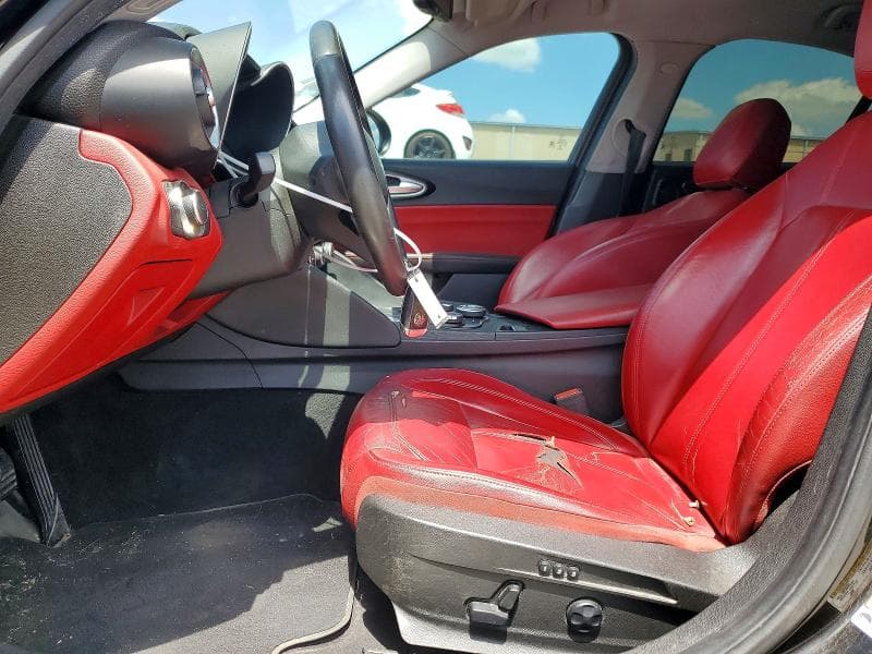 2019 ALFA ROMEO GIULIA 7