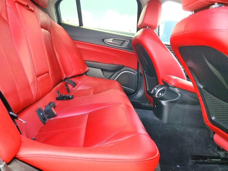 2019 ALFA ROMEO GIULIA 10