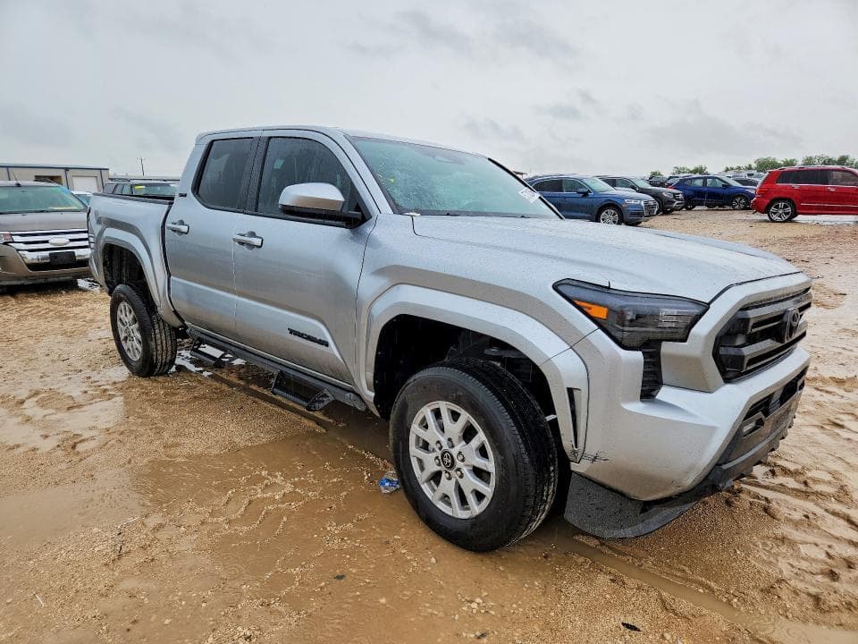 2025 TOYOTA TACOMA SR5 4