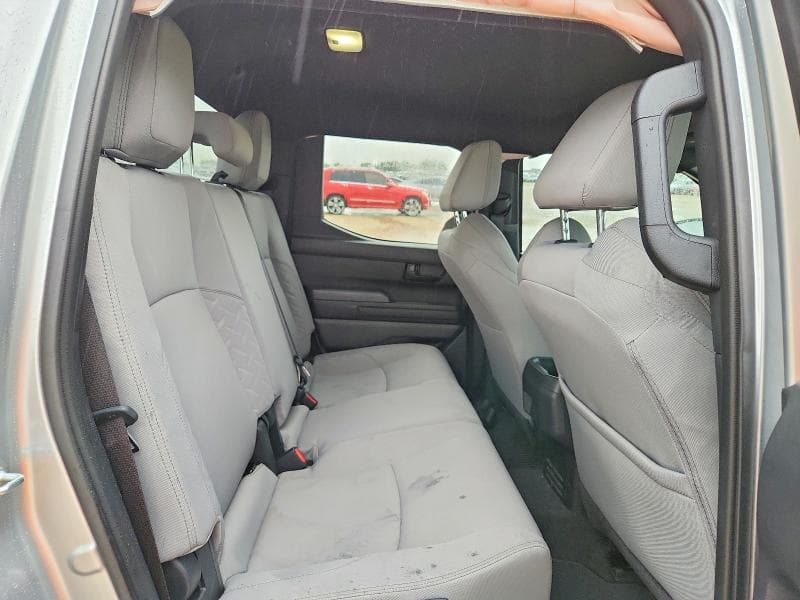 2025 TOYOTA TACOMA SR5 10