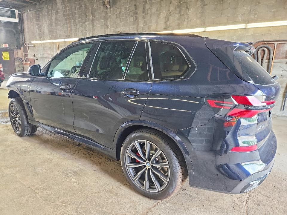 2026 BMW X5 XDRIVE50E 2