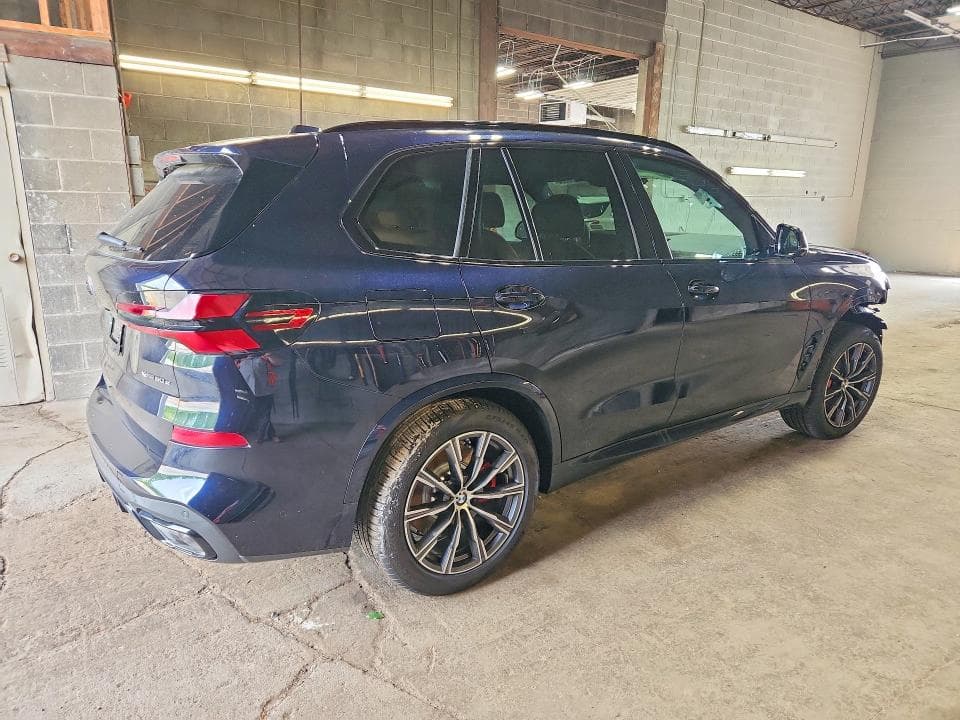 2026 BMW X5 XDRIVE50E 3