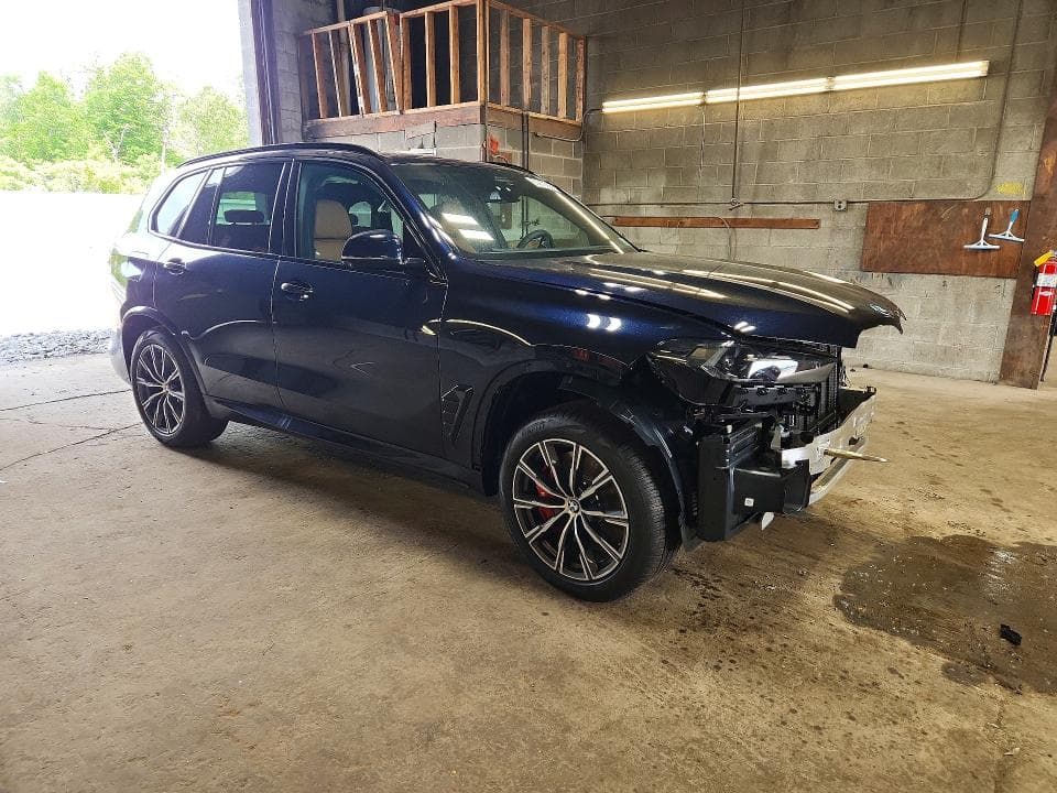 2026 BMW X5 XDRIVE50E 4