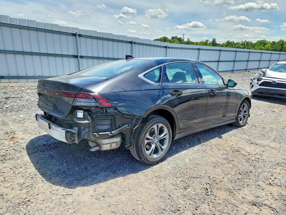 2024 HONDA ACCORD EX 3