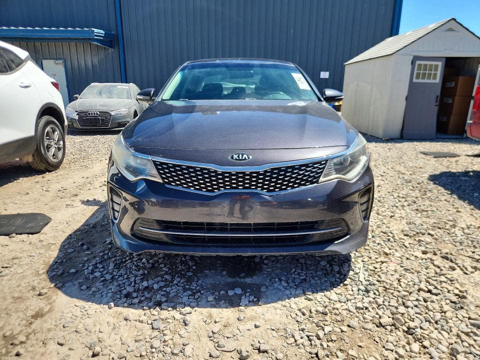 2018 KIA OPTIMA S 5