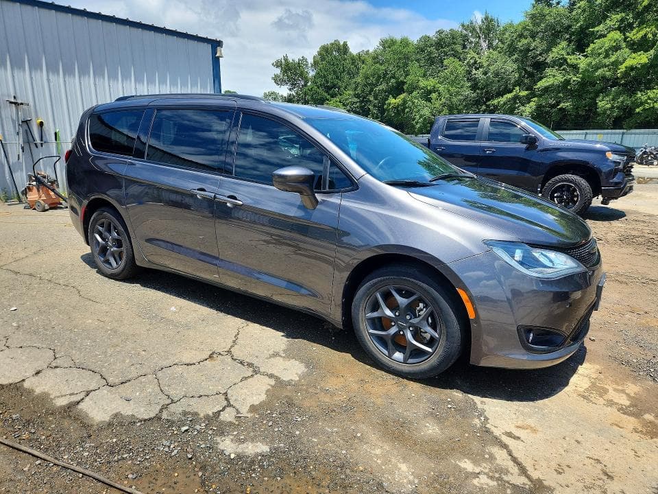 2019 CHRYSLER PACIFICA TOURING PLUS 5