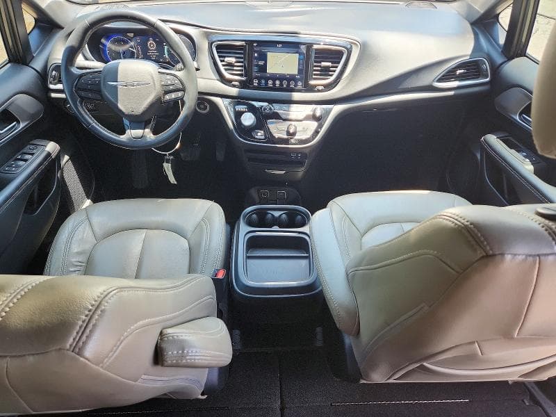 2019 CHRYSLER PACIFICA TOURING PLUS 9