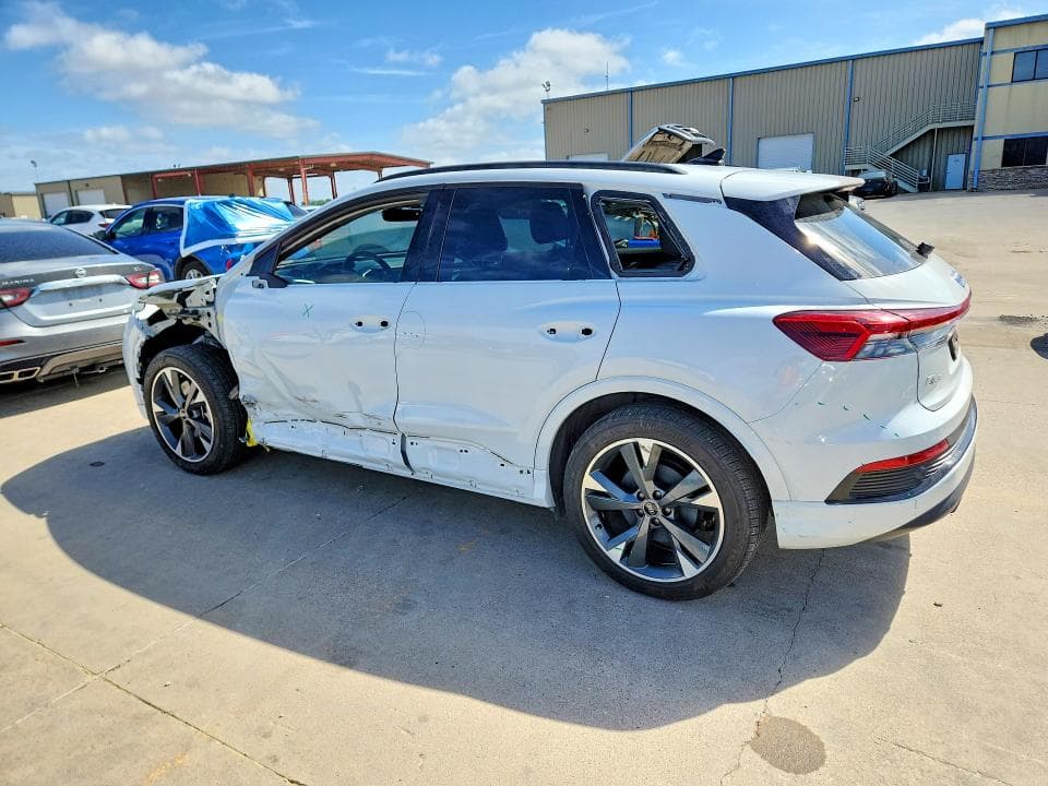 2024 AUDI Q4 E-TRON PREMIUM 2