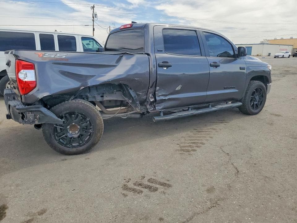2021 TOYOTA TUNDRA 3