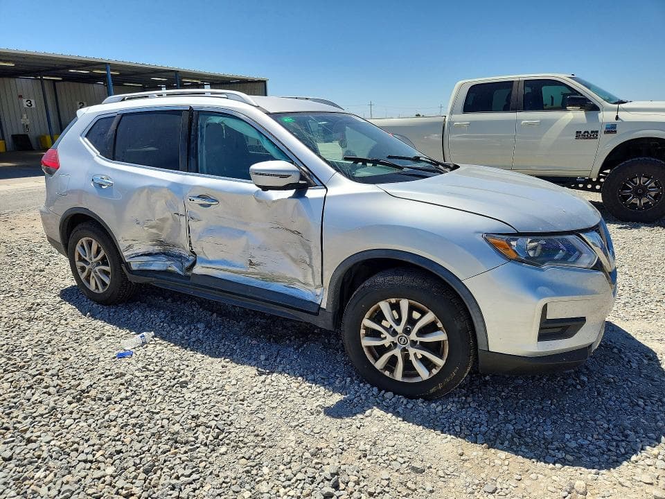 2017 NISSAN ROGUE SV SV 4
