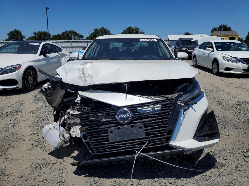 2023 NISSAN ALTIMA SV 5