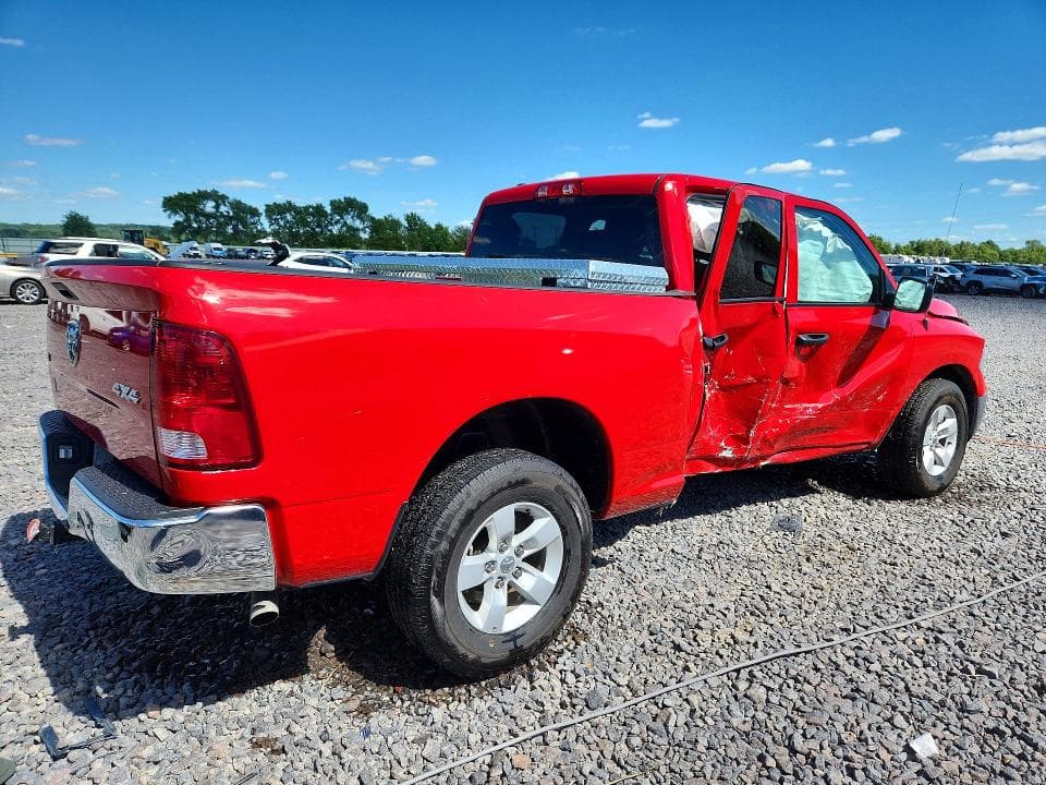2024 RAM 1500 CLASSIC SLT SLT 3