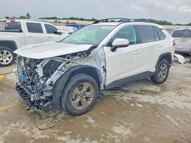 2024 TOYOTA RAV4 XLE 1