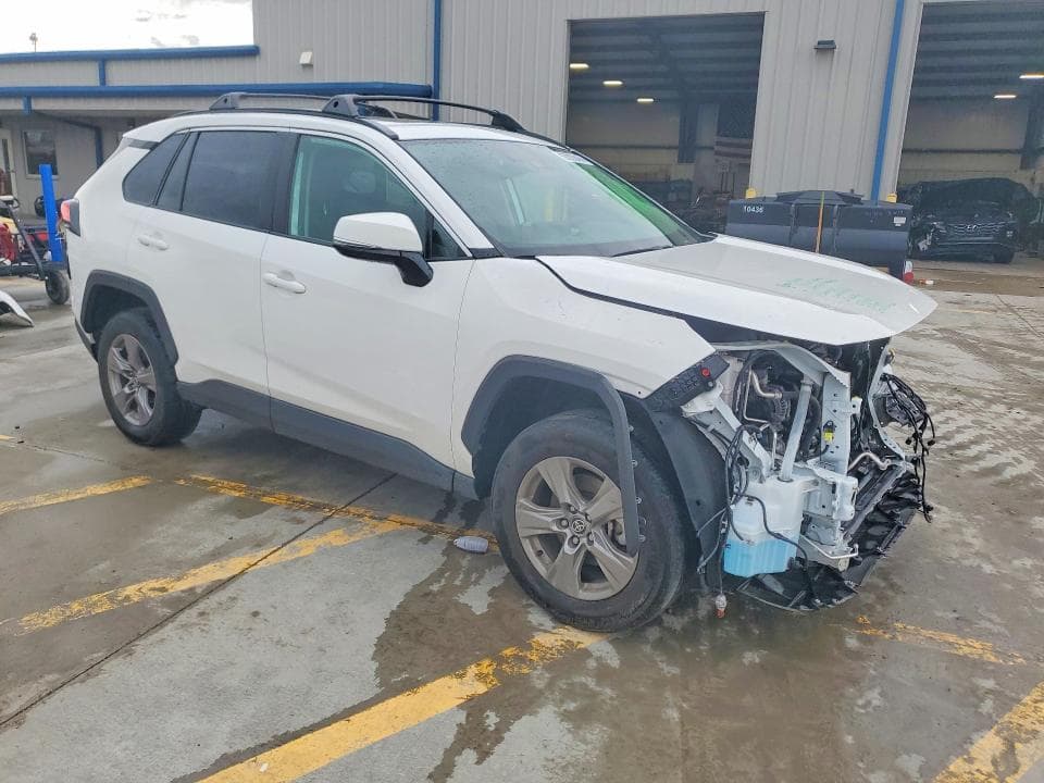2024 TOYOTA RAV4 XLE 4