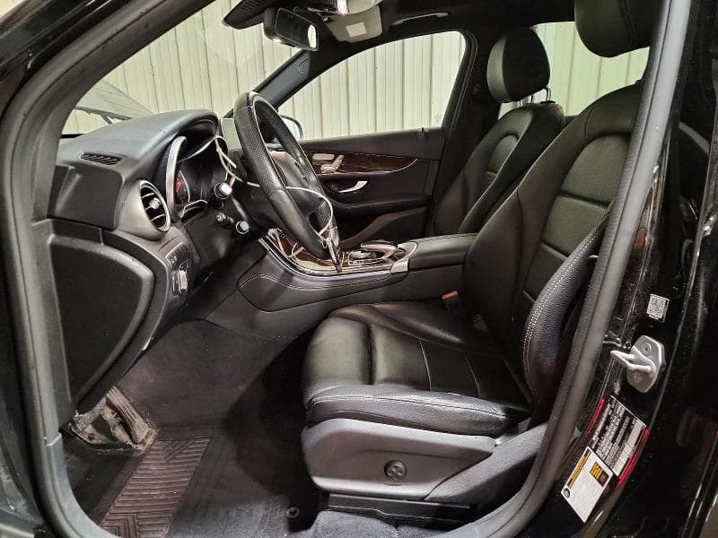 2017 MERCEDES-BENZ GLC 300 4MATIC 7