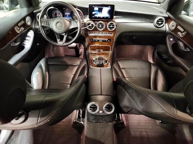 2017 MERCEDES-BENZ GLC 300 4MATIC 8