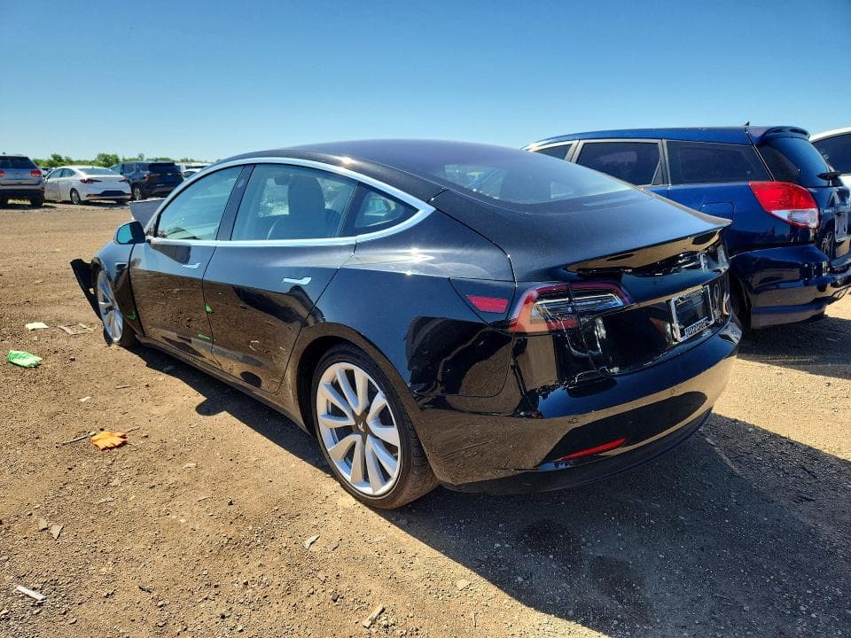2018 TESLA MODEL 3 2