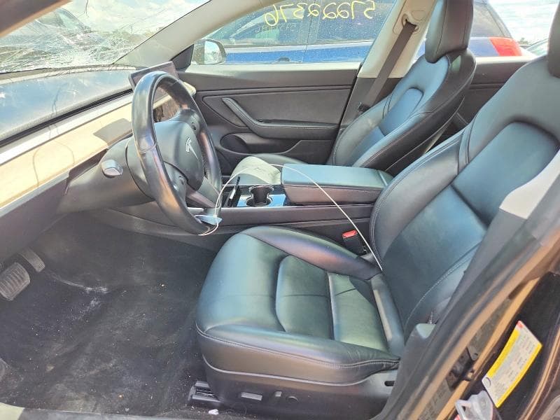 2018 TESLA MODEL 3 7