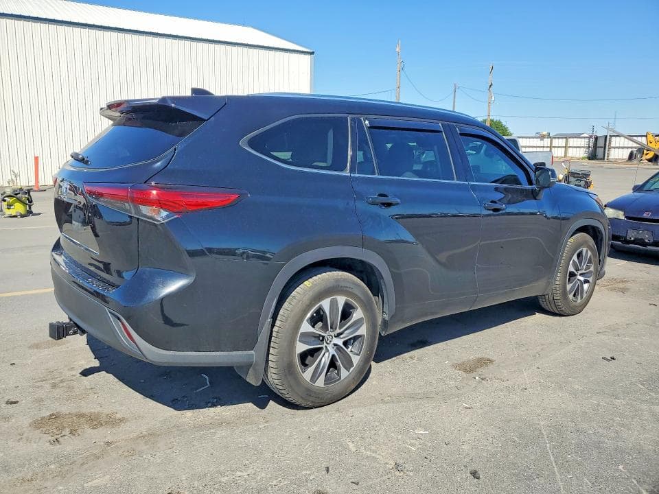 2021 TOYOTA HIGHLANDER HYBRID XLE 3