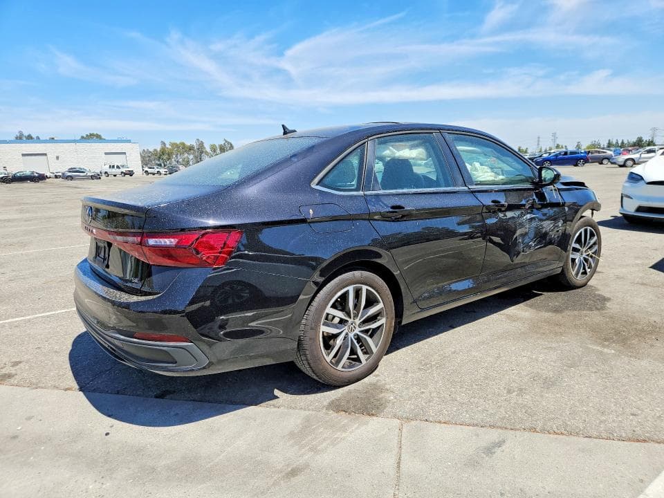 2025 VOLKSWAGEN JETTA SE 3