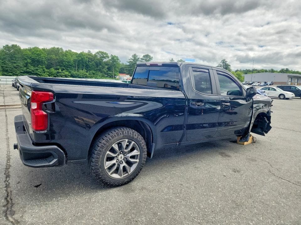 2019 CHEVROLET SILVERADO K1500 RST 3