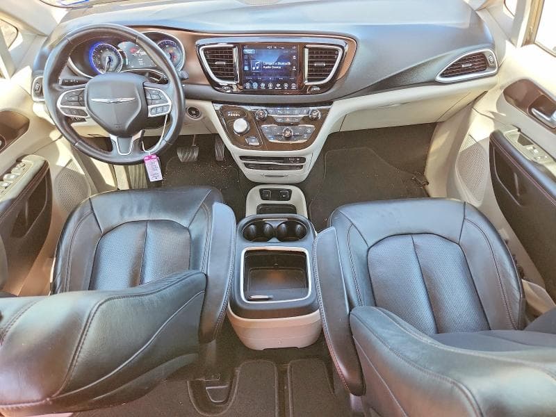 2017 CHRYSLER PACIFICA TOURING L PLUS 8