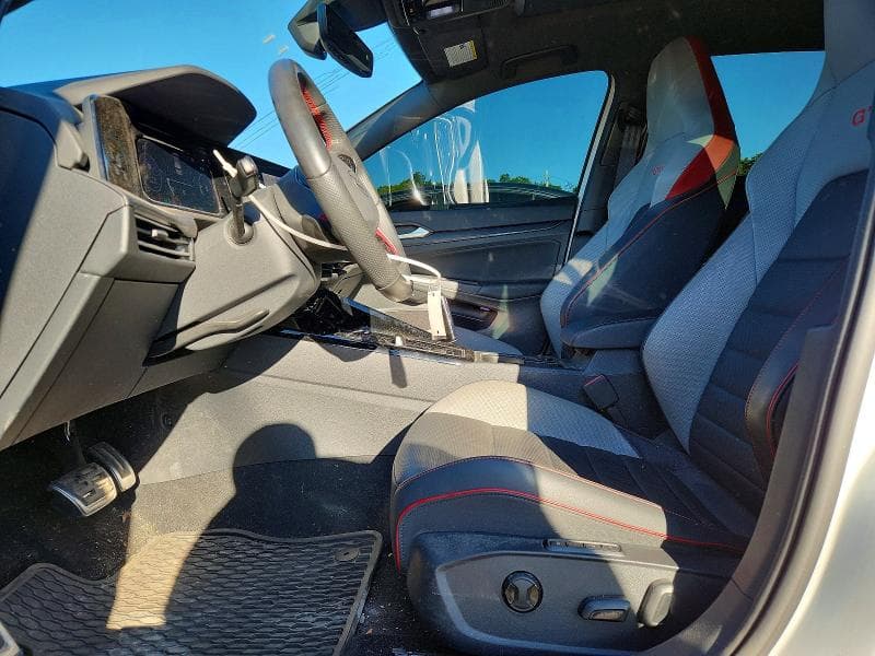 2024 VOLKSWAGEN GTI SE 7