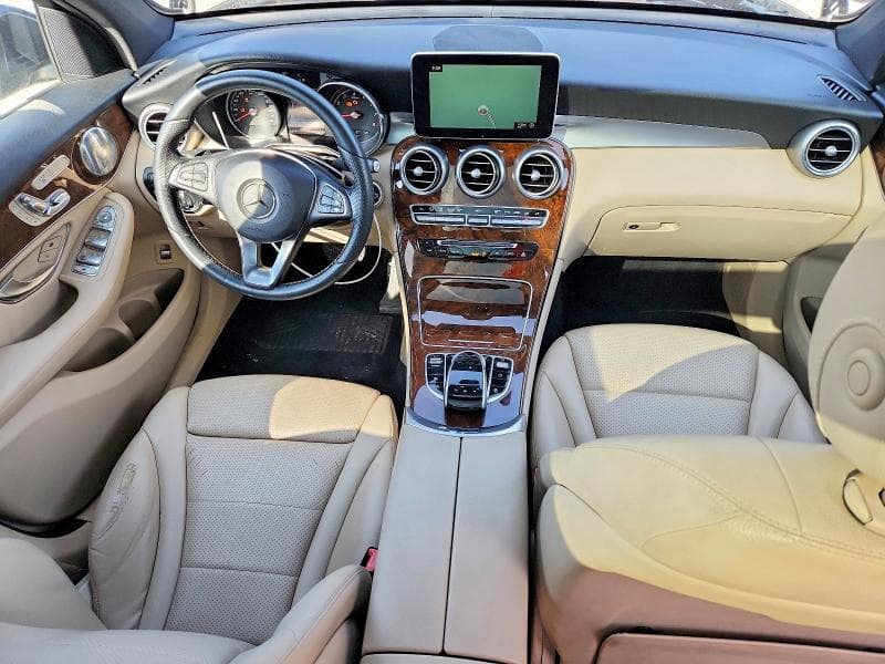 2017 MERCEDES-BENZ GLC 300 4MATIC 300 4MATIC 8