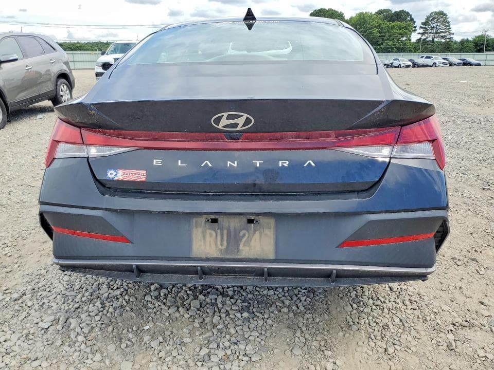 2024 HYUNDAI ELANTRA SEL SEL 6