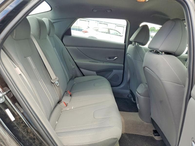 2024 HYUNDAI ELANTRA SEL SEL 10