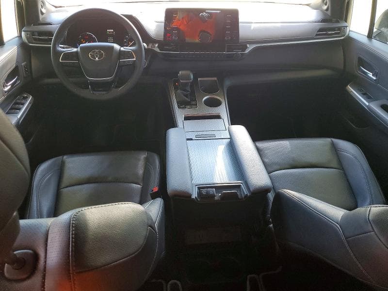 2023 TOYOTA SIENNA 25TH ANNIVERSARY EDITION 8