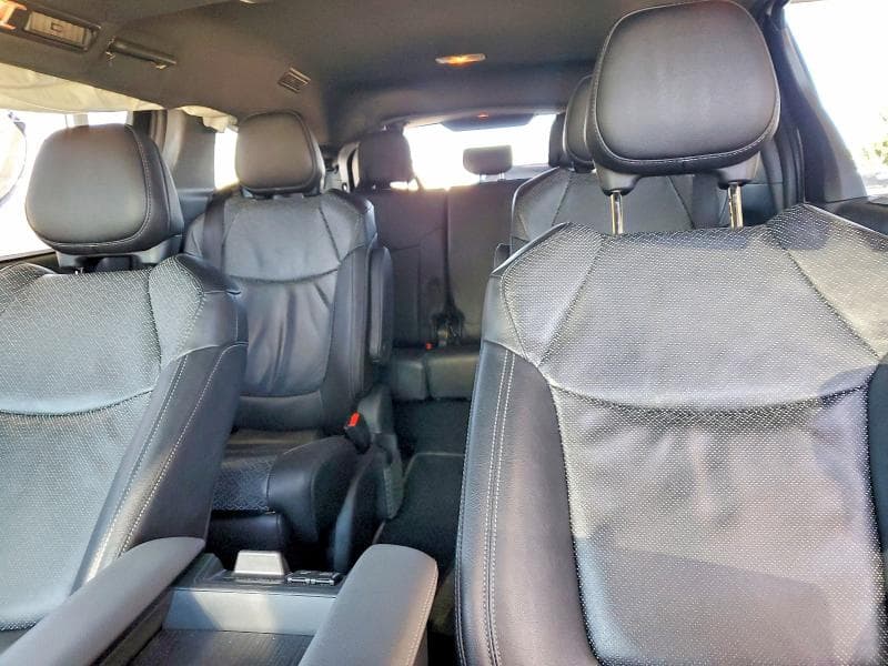 2023 TOYOTA SIENNA 25TH ANNIVERSARY EDITION 10