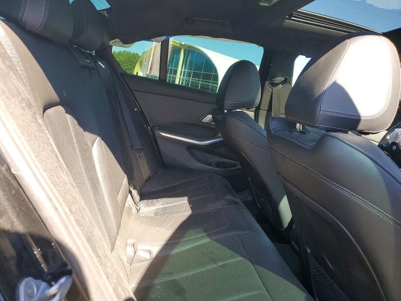 2022 BMW 330I 11