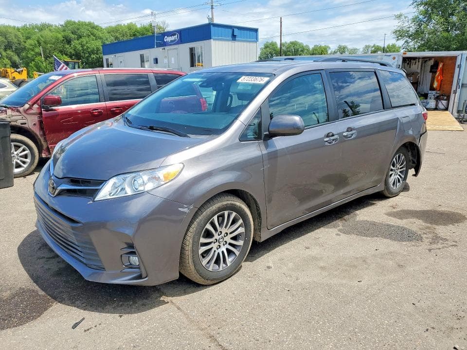 2020 TOYOTA SIENNA XLE 8-PASSENGER XLE 8-PASSENGER - 1