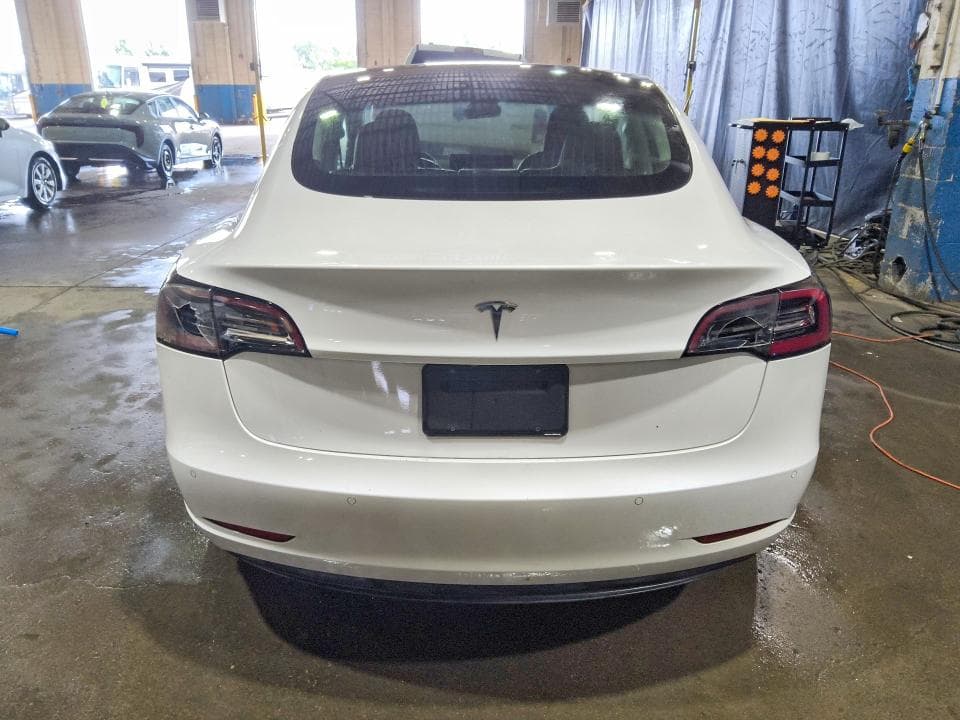 2020 TESLA MODEL 3 6