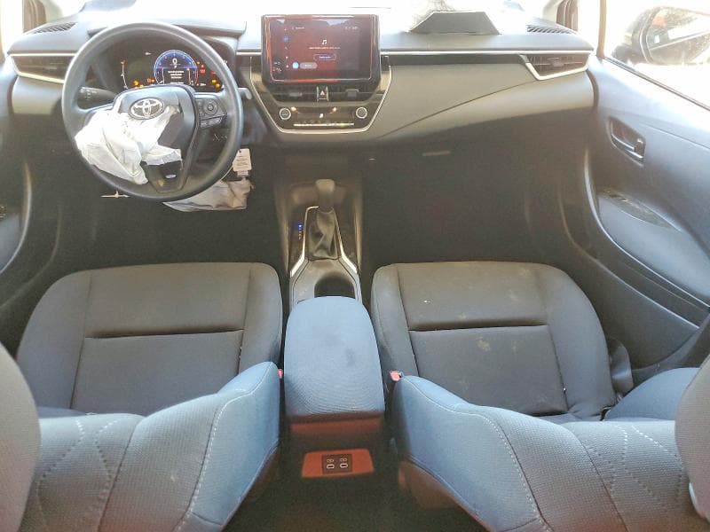 2026 TOYOTA COROLLA LE LE 8