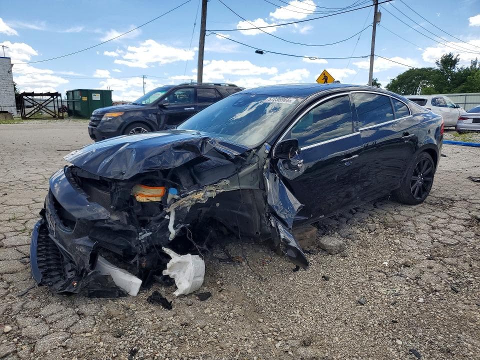 2018 VOLVO S60 PLATINUM 1