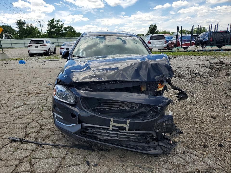 2018 VOLVO S60 PLATINUM 5