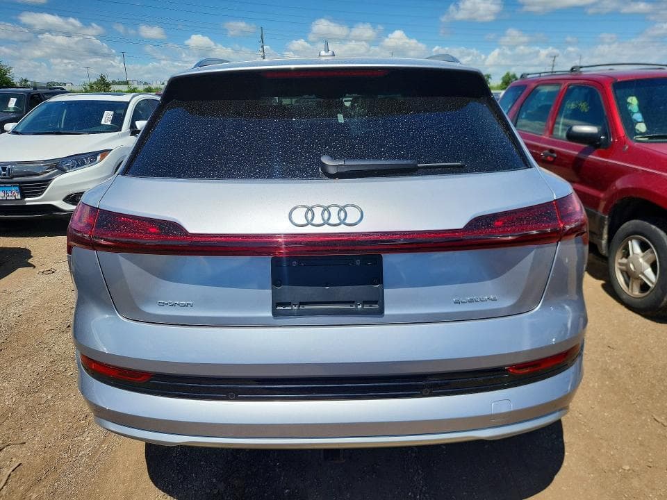 2022 AUDI E-TRON PREMIUM PLUS 6