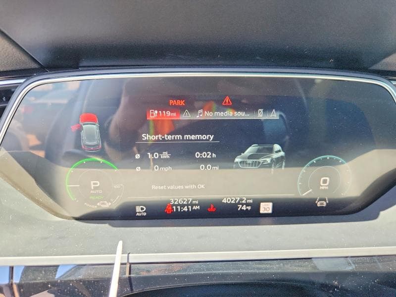 2022 AUDI E-TRON PREMIUM PLUS 9