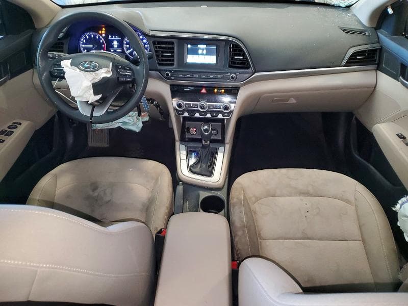 2020 HYUNDAI ELANTRA SE SE 8